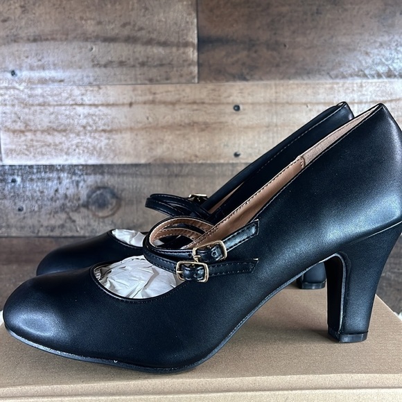 JOURNEE COLLECTION Windy Mary Jane Pumps Black - Size 10 - Picture 3 of 10